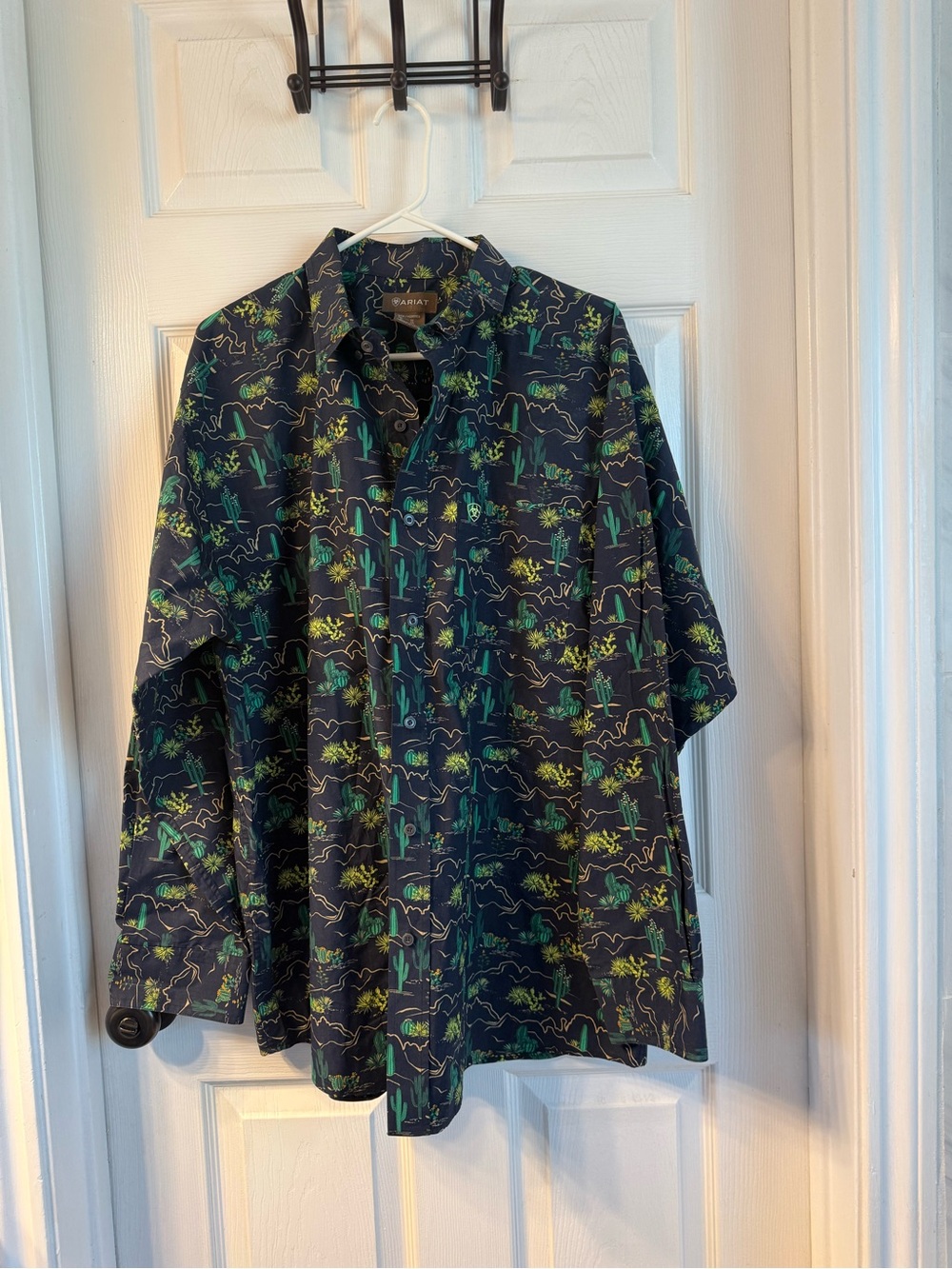 Ariat Navy Button-Up longe Sleeve Shirt with Green Desert Print